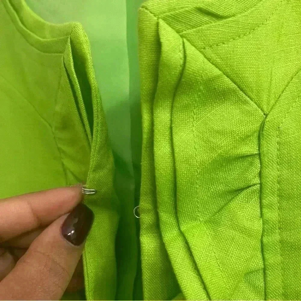 Green Ruffled 3/4 Sleeve Jacket by Kim Roger’s - Picture 7 of 9